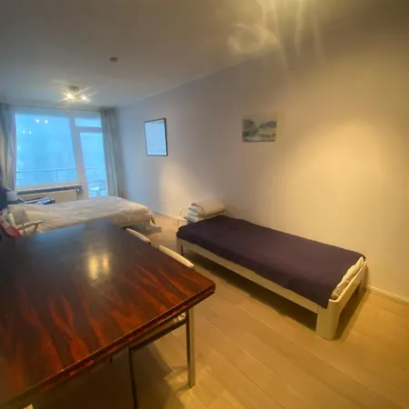 Beautiful 2-bedroom On The 8th Floor With Direct Sea View T44 *